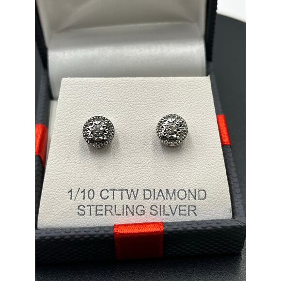 Sterling silver 1/10 Carat Diamond Halo Classic Versatile Stud Earrings New - Picture 3 of 6